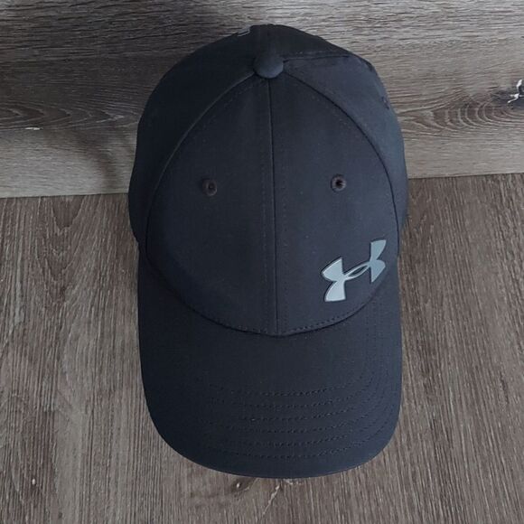 Under Armour Black Clasic Fit Fitted Hat S/M - Picture 2 of 6